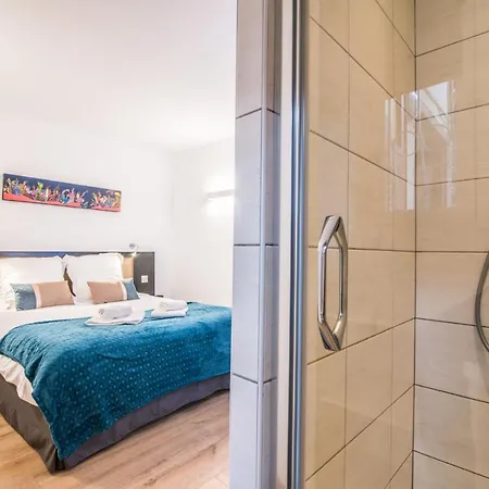 Nouveau - L'intemporel - Centre Apartment *